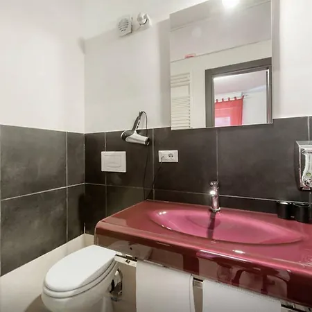 Casa de hóspedes Acanto 3*